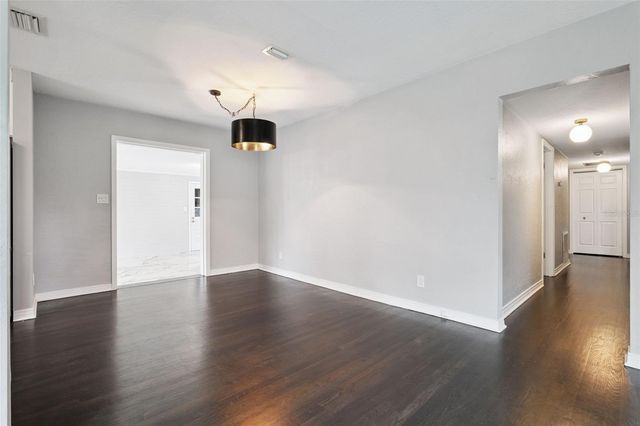 2001 GALE STREET, Orlando, FL 32803