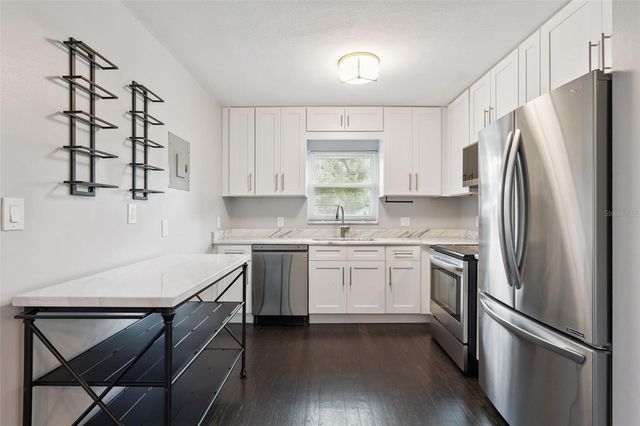 2001 GALE STREET, Orlando, FL 32803