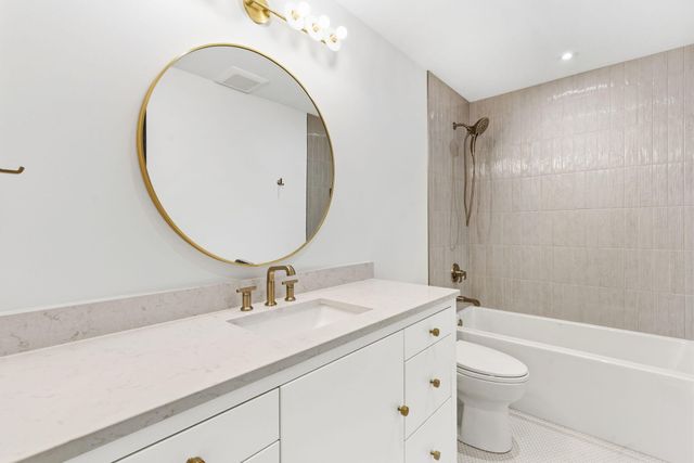 1318 S Jones Mill Lane, Springfield, MO 65809