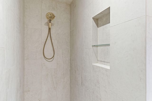 1318 S Jones Mill Lane, Springfield, MO 65809