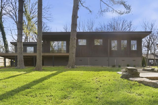 1318 S Jones Mill Lane, Springfield, MO 65809