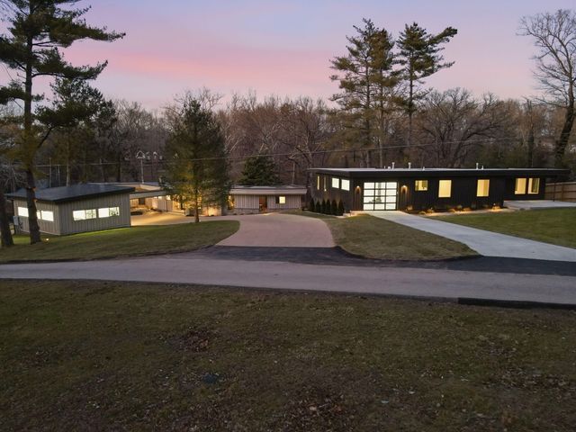 1318 S Jones Mill Lane, Springfield, MO 65809