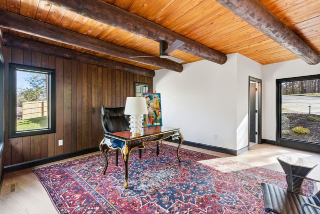 1318 S Jones Mill Lane, Springfield, MO 65809