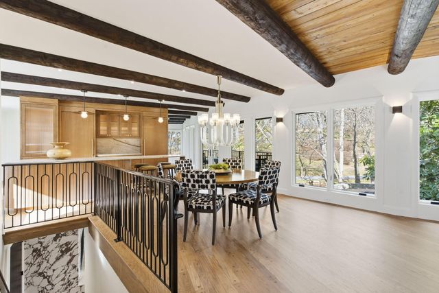 1318 S Jones Mill Lane, Springfield, MO 65809