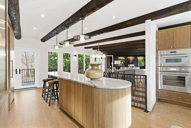 1318 S Jones Mill Lane, Springfield, MO 65809