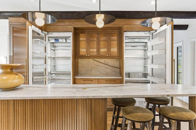 1318 S Jones Mill Lane, Springfield, MO 65809