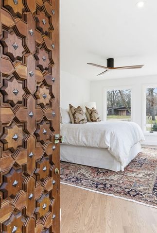 1318 S Jones Mill Lane, Springfield, MO 65809