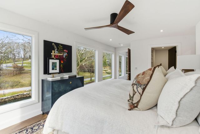 1318 S Jones Mill Lane, Springfield, MO 65809