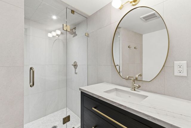 1318 S Jones Mill Lane, Springfield, MO 65809