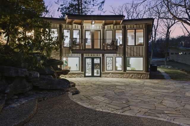 1318 S Jones Mill Lane, Springfield, MO 65809