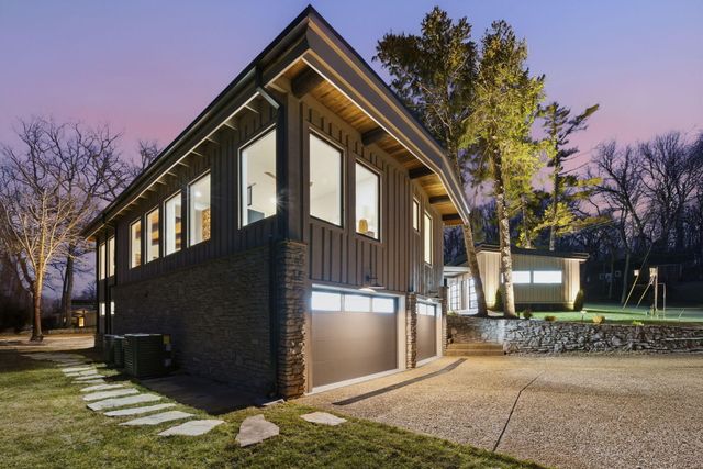 1318 S Jones Mill Lane, Springfield, MO 65809