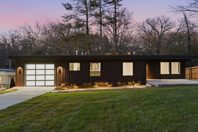 1318 S Jones Mill Lane, Springfield, MO 65809