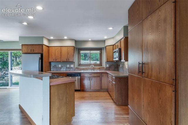 1191 Tenderfoot Drive, Larkspur, CO 80118