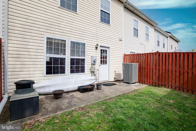 7686 WANKOMA DR, Remington, VA 22734