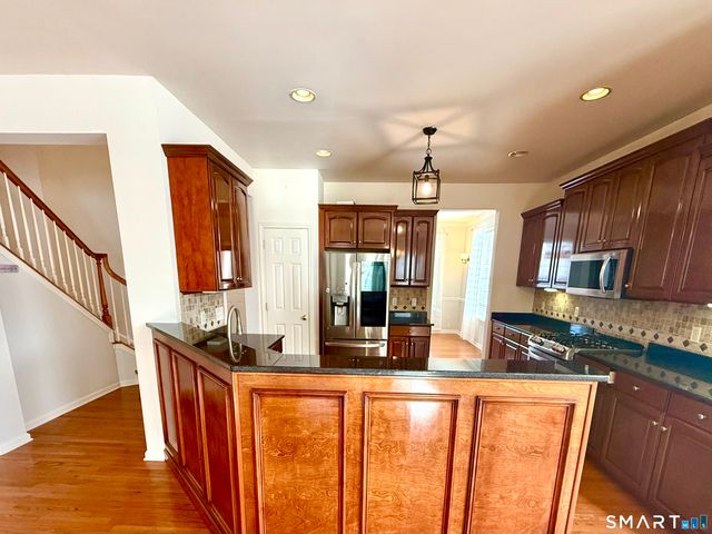 3 Brookside Drive 3, Middlebury, CT 06762