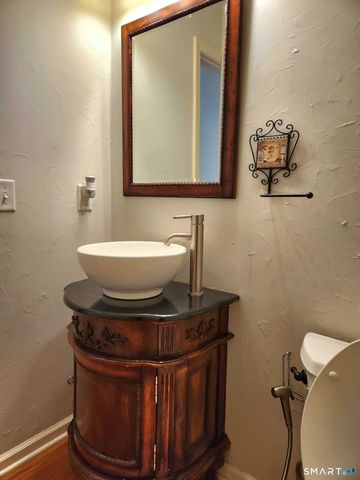 3 Brookside Drive 3, Middlebury, CT 06762