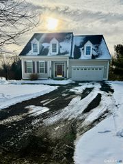 3 Brookside Drive 3, Middlebury, CT 06762