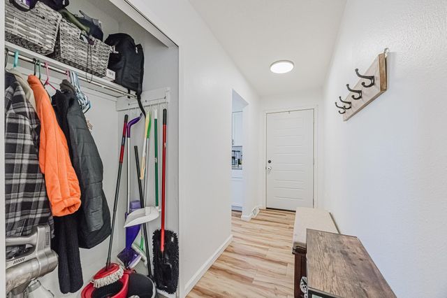 519 10th Avenue E, West Fargo, ND 58078