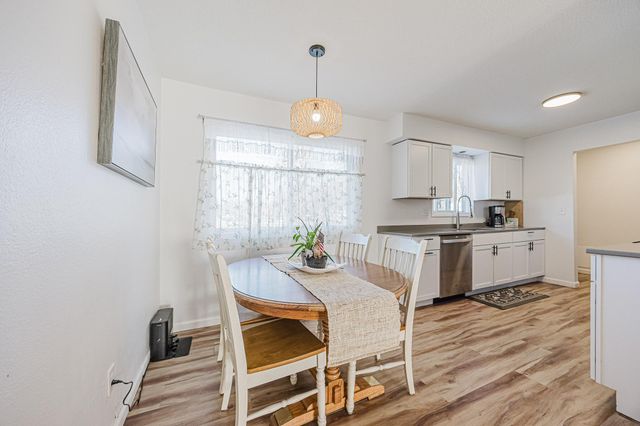 519 10th Avenue E, West Fargo, ND 58078