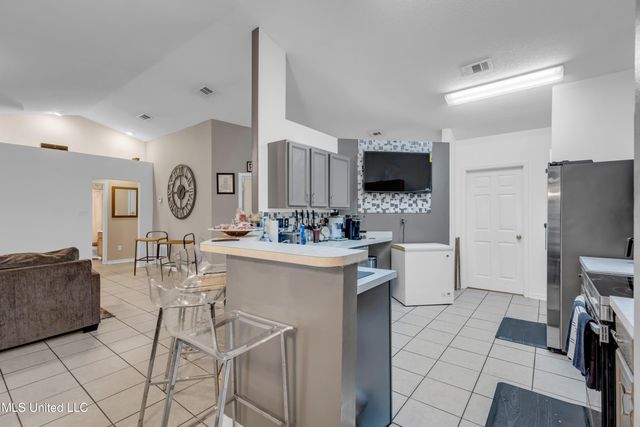 13614 Huntington Circle, Gulfport, MS 39503