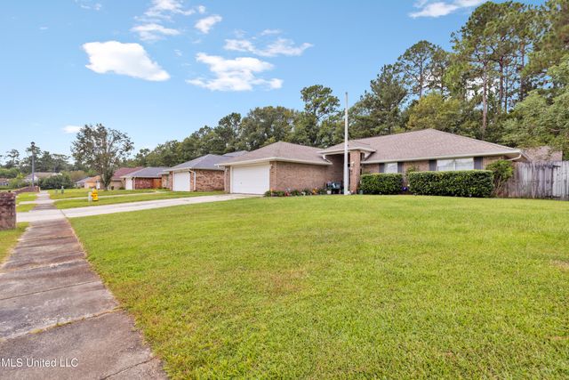 13614 Huntington Circle, Gulfport, MS 39503