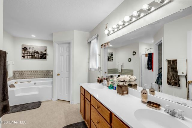 13614 Huntington Circle, Gulfport, MS 39503
