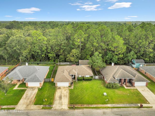 13614 Huntington Circle, Gulfport, MS 39503