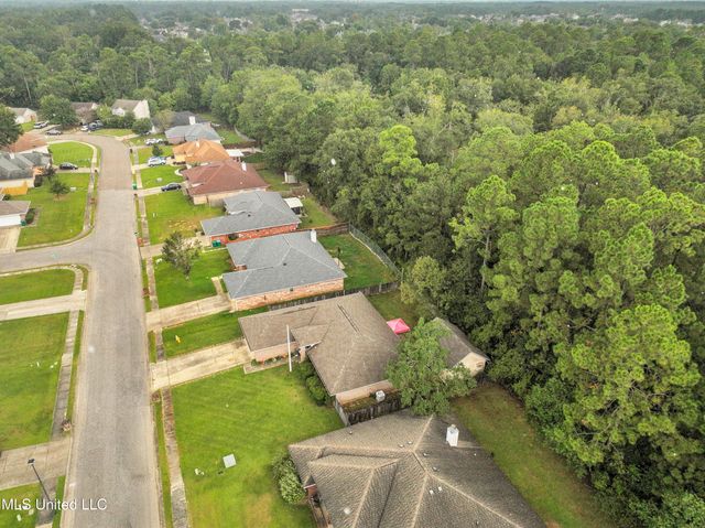 13614 Huntington Circle, Gulfport, MS 39503