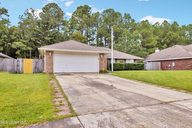13614 Huntington Circle, Gulfport, MS 39503