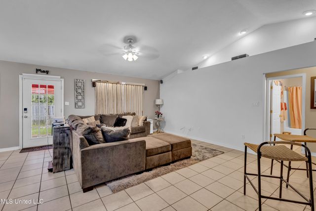 13614 Huntington Circle, Gulfport, MS 39503