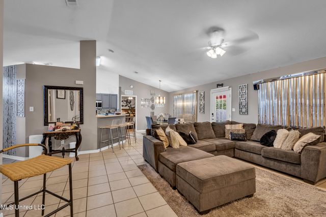 13614 Huntington Circle, Gulfport, MS 39503
