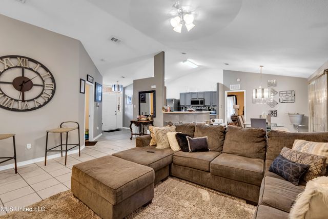 13614 Huntington Circle, Gulfport, MS 39503