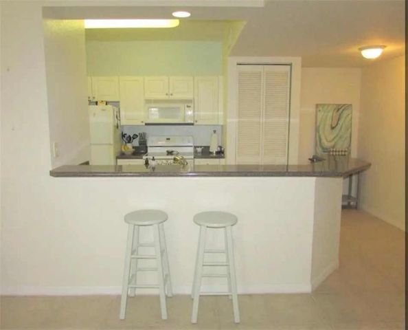 2308 57th Circle 2308, Vero Beach, FL 32966