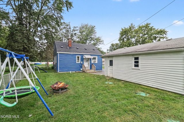 5518 Merriman Drive, Sylvania, OH 43560