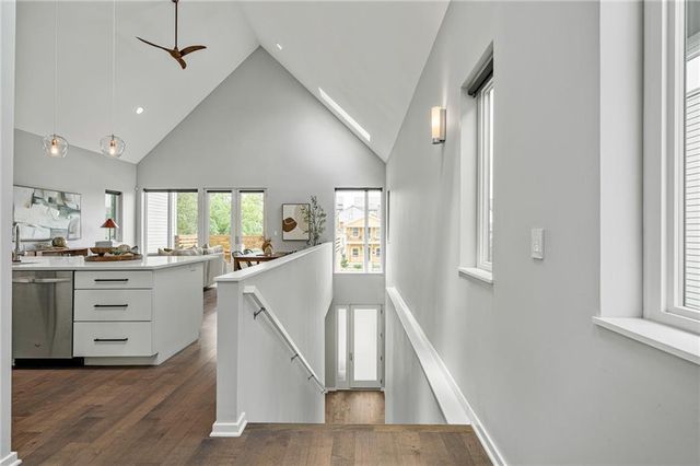2549 Tracy Avenue, Kansas City, MO 64108