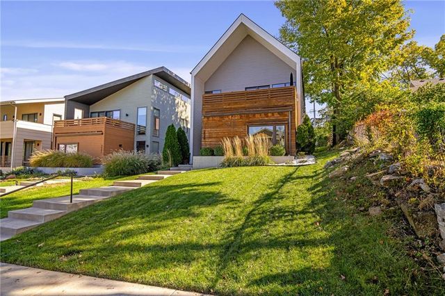2549 Tracy Avenue, Kansas City, MO 64108