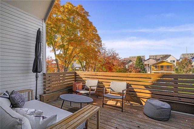 2549 Tracy Avenue, Kansas City, MO 64108