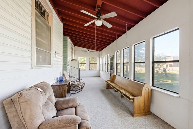 1028 Jefferson St, Kerrville, TX 78028