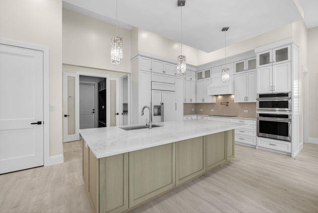 8771 Man O War Road, Palm Beach Gardens, FL 33418