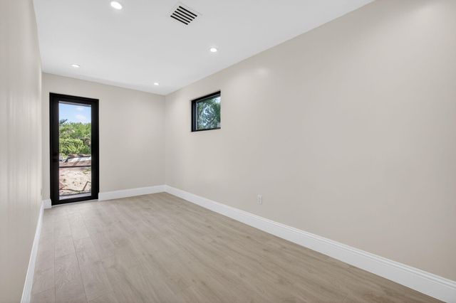 8771 Man O War Road, Palm Beach Gardens, FL 33418