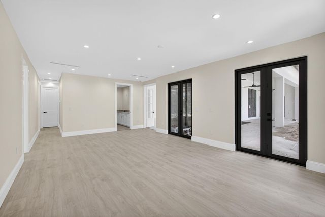 8771 Man O War Road, Palm Beach Gardens, FL 33418