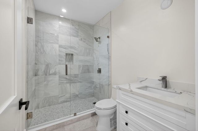 8771 Man O War Road, Palm Beach Gardens, FL 33418