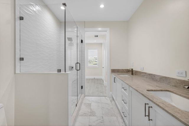 8771 Man O War Road, Palm Beach Gardens, FL 33418