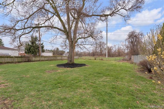 714 9th Street, Wyandotte, MI 48192