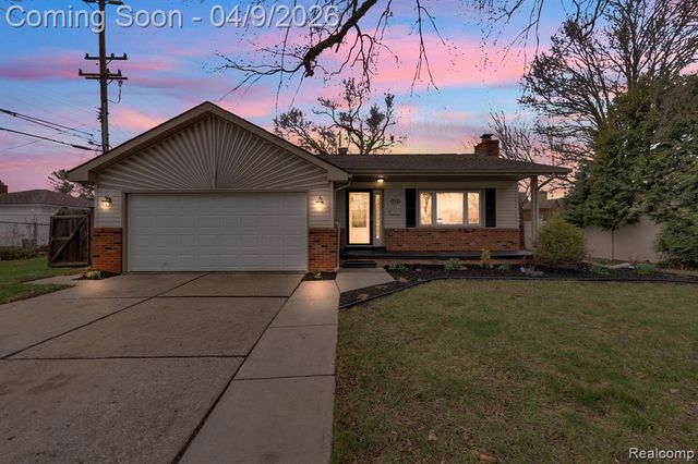 714 9th Street, Wyandotte, MI 48192