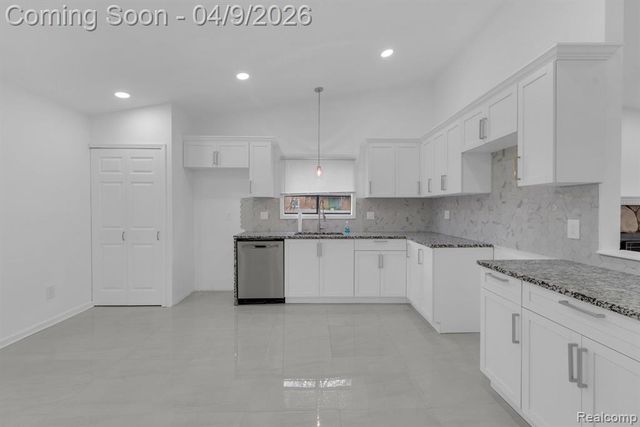 714 9th Street, Wyandotte, MI 48192