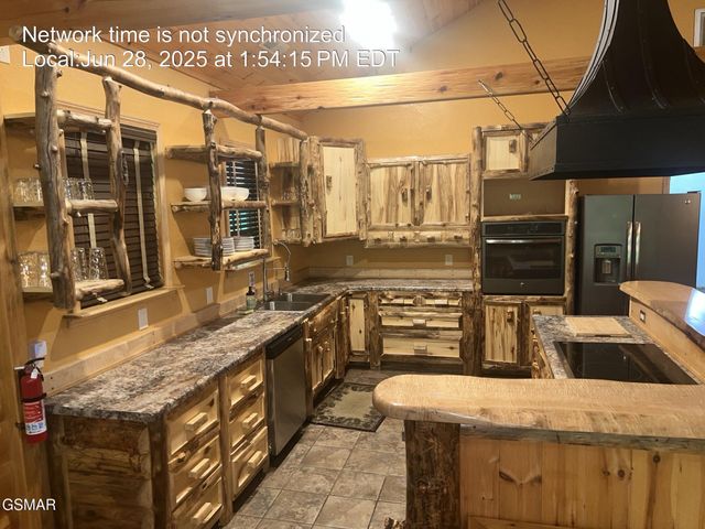 414 SWAYING PINES Drive, Sevierville, TN 37876