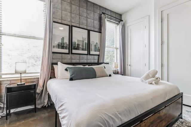 210 30th Ave N Apt 207, Nashville, TN 37203