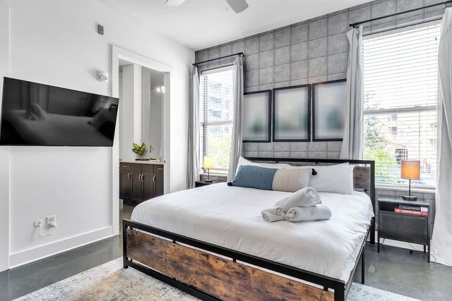 210 30th Ave N Apt 207, Nashville, TN 37203