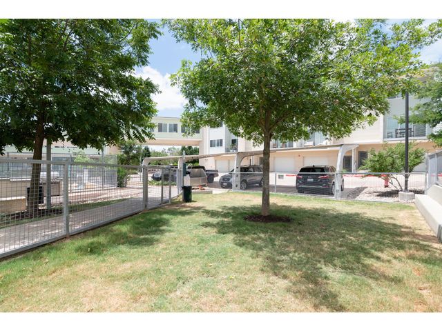 604 N Bluff DR 210, Austin, TX 78745